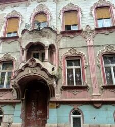 CASA VADUVEI JAKABFFY – O BIJUTERIE A ARADULUI AFLATĂ ÎN STARE DE JALNICĂ DEGRADARE